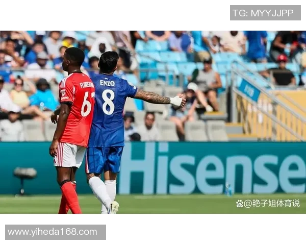 本菲卡狂胜波尔图五球大捷引爆欧联杯赛场激情瞬间集锦 本菲卡狂胜波尔图五球大捷引爆欧联杯赛场激情瞬间集锦