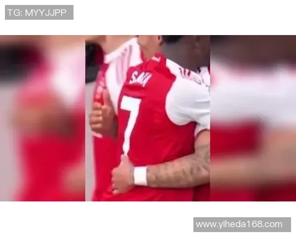 世界杯冷门:里昂与曼城战平补时进球引发全场狂欢 世界杯冷门:里昂与曼城战平补时进球引发全场狂欢