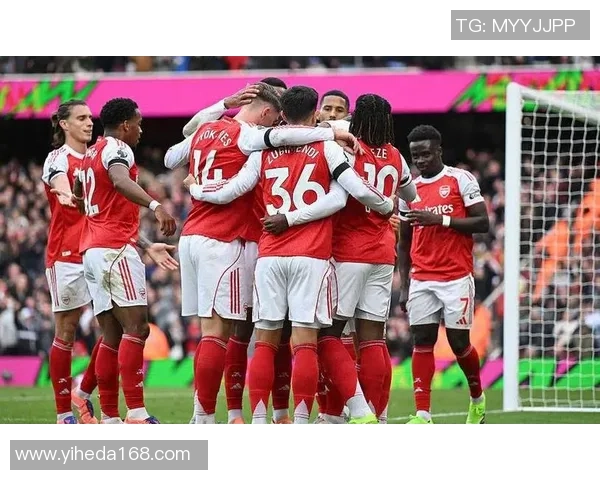 足总杯精彩对决曼联小胜那不勒斯红牌争议引发全场热议 足总杯精彩对决曼联小胜那不勒斯红牌争议引发全场热议